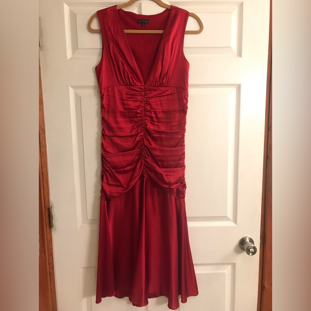 Maria Bianca Nero Flattering Silk Red Dress